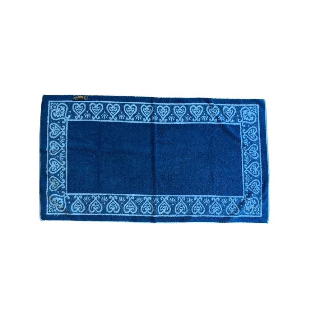 Vintage Sears Superplush Bath Towel Blue Heart Border Jacquard Made in USA 45x24